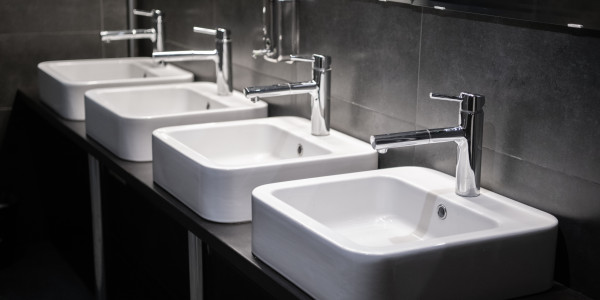 Reformas Integrales de Oficinas y Despachos la Vall de Bianya · Reformasde Baños / Lavabos / Aseos